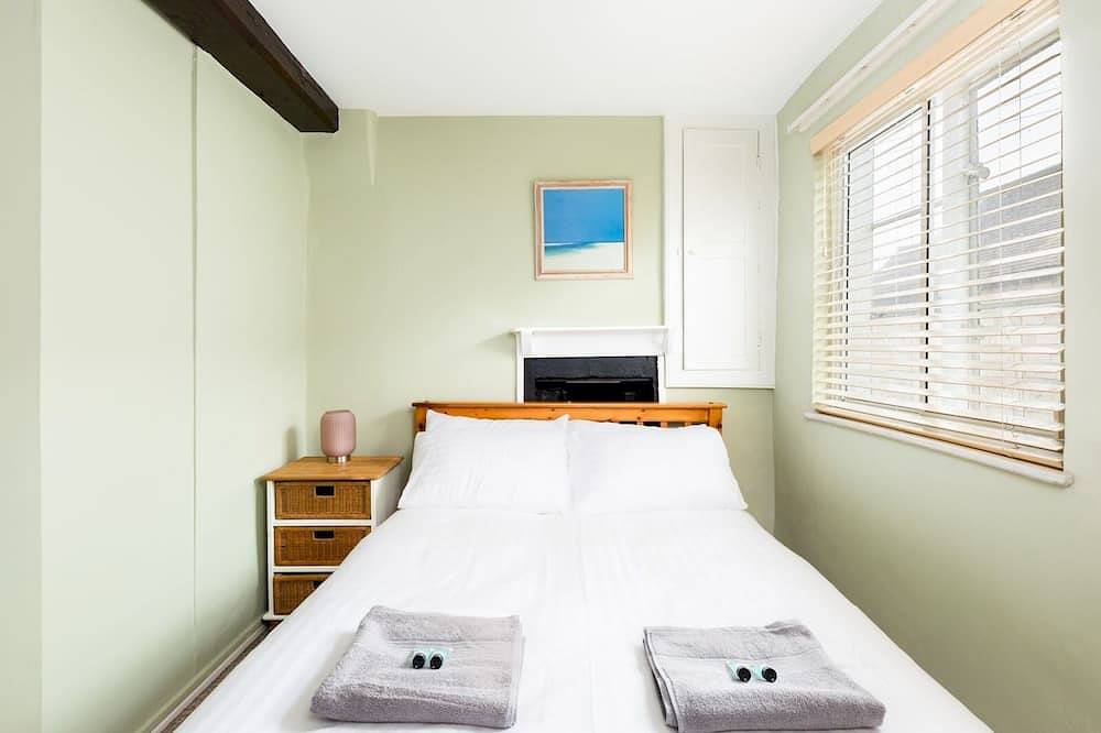 Cv34 4St 23 The Butts Warwick · Traditional 2 Bed Cottage, Central Warwick | Pass The Keys in Warwick, Warwickshire