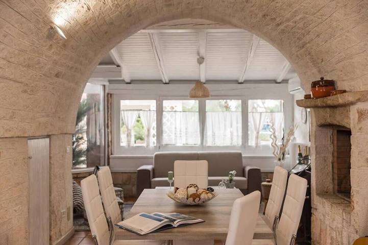 Villa per 5 persone, con giardino e terrazza a Monopoli