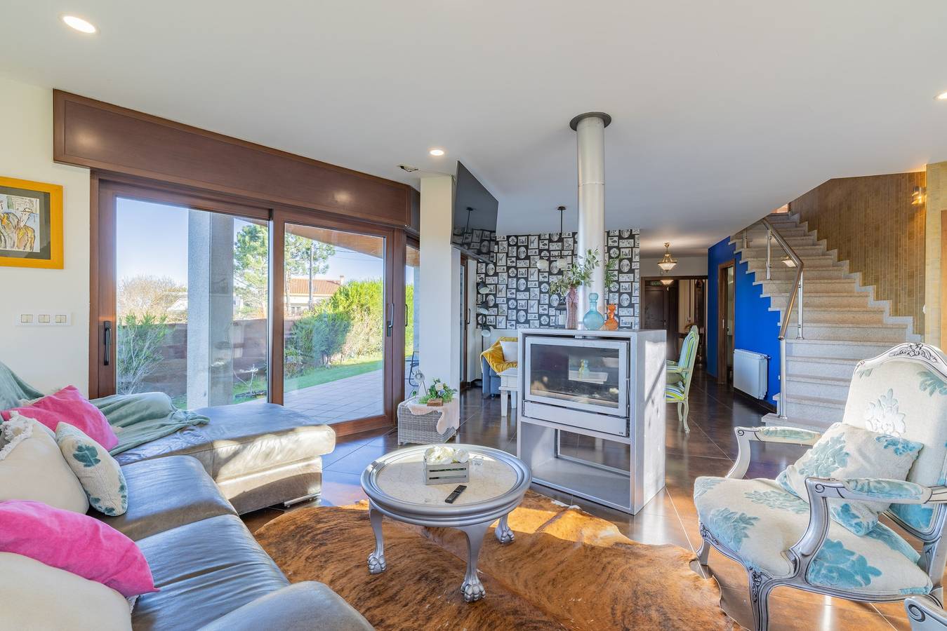 Luxuriöse Einzelvilla Carolina am Meer mit privatem Pool und Garten in Porto do Son, Rías Baixas