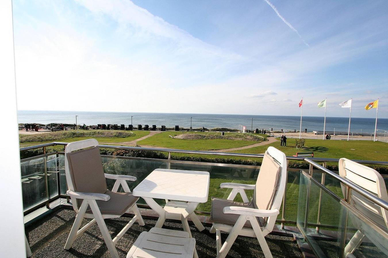 Ganze Wohnung, Lassen Sie sich von dem einmaligen Meerblick begeistern in Wenningstedt, Sylt
