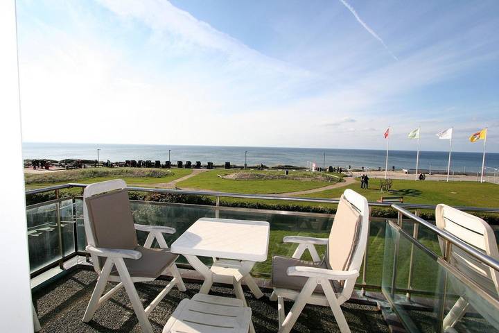 Ferienwohnung für 4 Personen, mit Balkon in Wenningstedt - 2