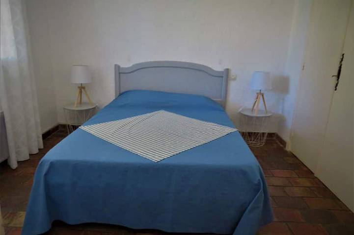 Gîte pour 4 personnes, avec terrasse et piscine dans Plage de la Garonnette - 2