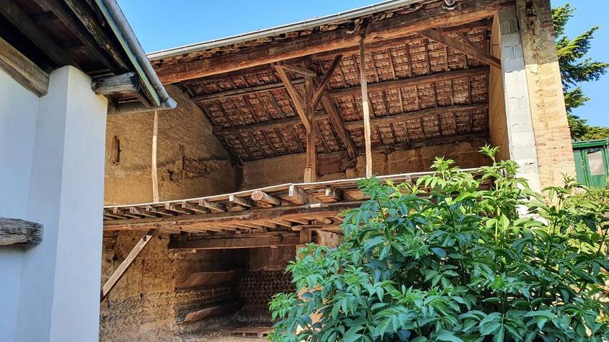 Gîte pour 2 personnes, avec Jacuzzi et Terrasse ainsi que Jardin et Vue à Lens-Lestang