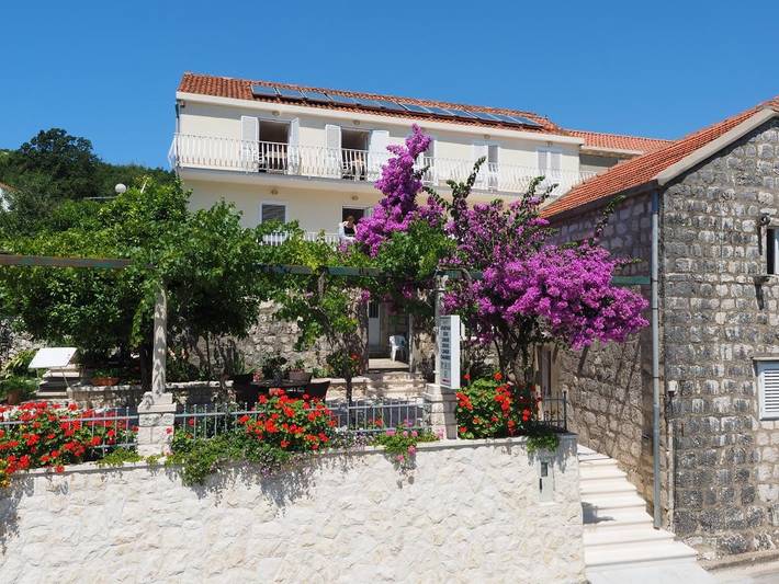 Gîte pour 2 personnes, avec Vue sur l’océan et Balcon à Slano - 2