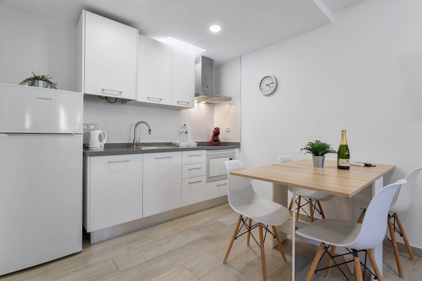 Ganze Wohnung, Ferienwohnung 'Calma Mar' mit Bergblick, Wlan und Klimaanlage in Costa del Silencio, Arona