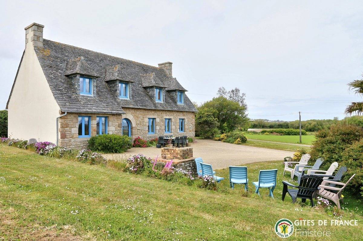 Bleu in Saint-Pol-de-Léon, Ceinture Dorée