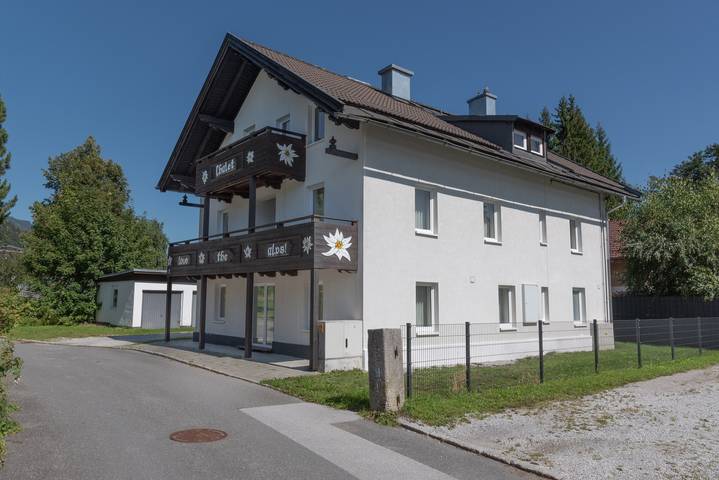 Ferielejlighed for 9 personer, med Terrasse i Zell am See