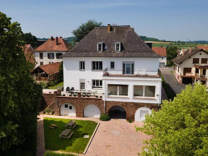 Villa pour 20 personnes, avec piscine