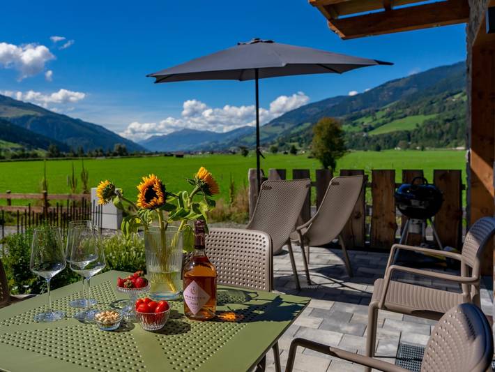 Ferienhaus für 10 Personen, mit Balkon und Sauna in Niedernsill