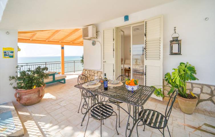 Appartamento costiero 75mq, A/C, Terrazza, Giardino & Altro! in Palma di Montechiaro, Provincia di Agrigento
