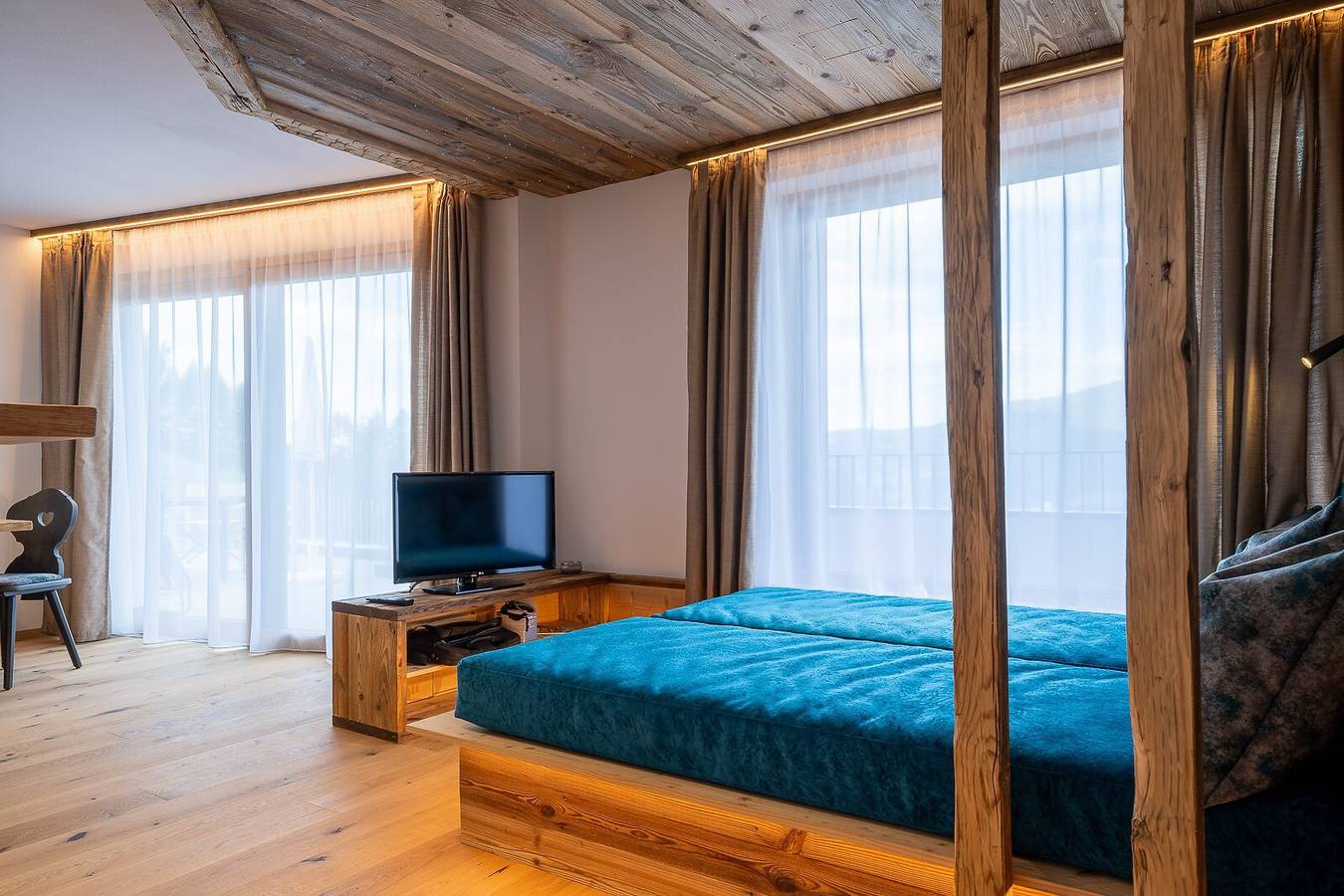 Appartement entier, Appartement Ladinser Hof Sternenhimmel avec vue sur les montagnes et terrasse privée. in Tiosels, Castelrotto