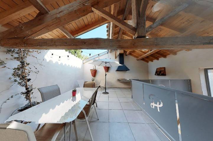 Gîte pour 4 personnes, avec piscine à Fabrezan