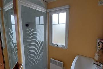 Camping pour 6 Personnes dans Saint-Père-Marc-en-Poulet, Région de Saint-Malo, Photo 4