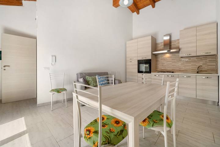 Entire apartment, Apartment 'Maria Rosa' with Private Terrace, Wi-Fi and Air Conditioning in Teulada, Cagliari Province