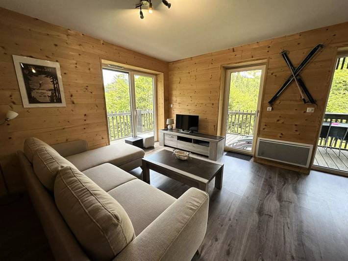 Chalet pour 7 personnes, avec terrasse dans Le Lioran - 4