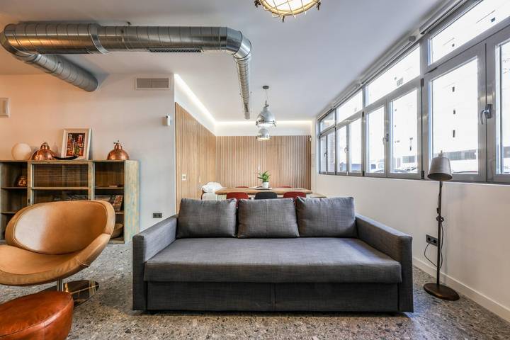 Apartamento entero, Loft reformado de diseño de alquiler temporal in Madrid, Área Metropolitana de Madrid