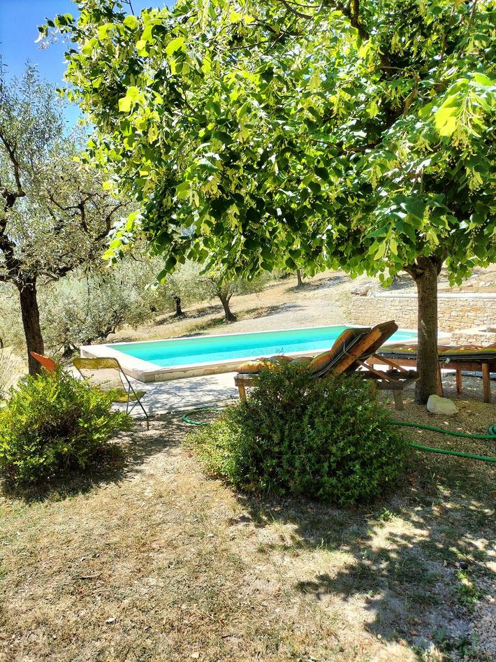Gîte de Maric: Among Olive Trees with Pool, Stunning Mountain Views in Aubres, Nyons region
