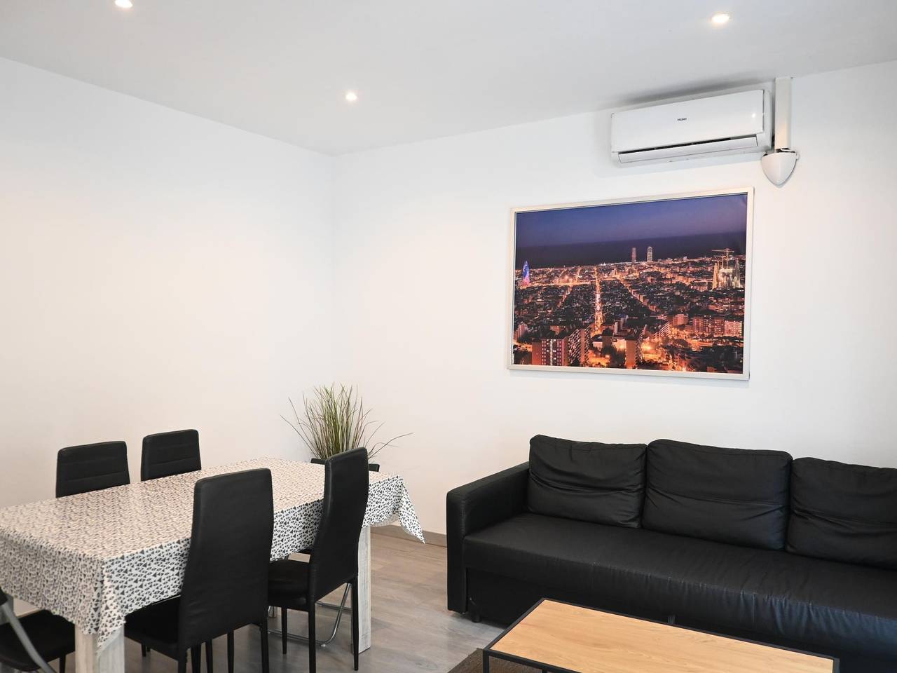 Apartamento vacacional entero, Homenfun Barcelona Camp Nou V in Hospitalet de Llobregat, Barcelonés