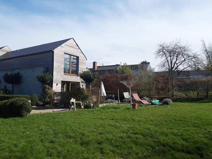 Location de vacances pour 5 personnes, avec piscine ainsi que vue et jardin à Andenne - 4