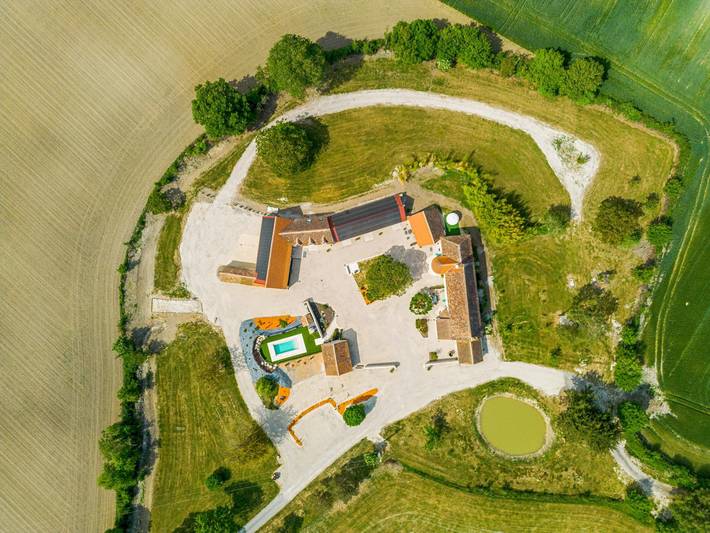 Gemütliches Ferienhaus in renoviertem Gebäude aus dem 11. Jh. in der Nähe des Pnr de Brenne in Douadic, Le Blanc und Umgebung