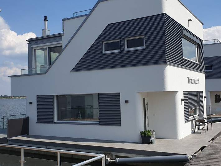 Ferienhaus für 8 Personen, mit Terrasse und Sauna in Bitterfeld-Wolfen - 2
