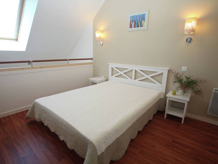 Gîte pour 6 personnes, avec balcon/terrasse et piscine dans Plage De La Falaise - 3