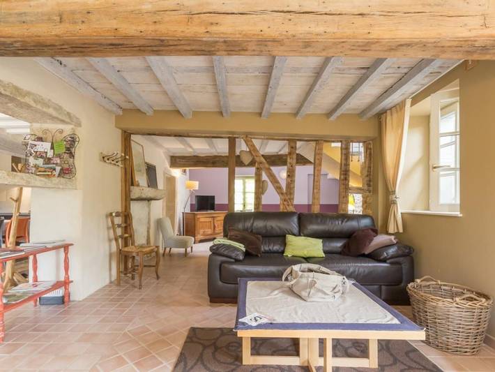 Renoviertes Steinhaus mit privatem Garten, 3 Schlafzimmer, Parkplatz, Wlan in Levernois, Beaune und Umgebung