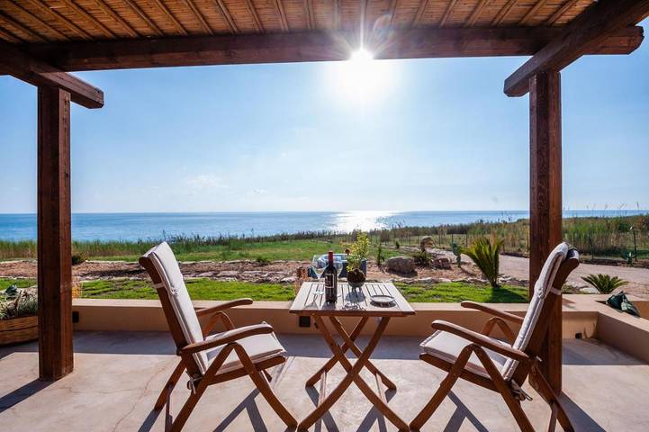 Villa per 3 persone, con Idromassaggio e Terrazza nonché Giardino e Panorama a Cava d'Aliga