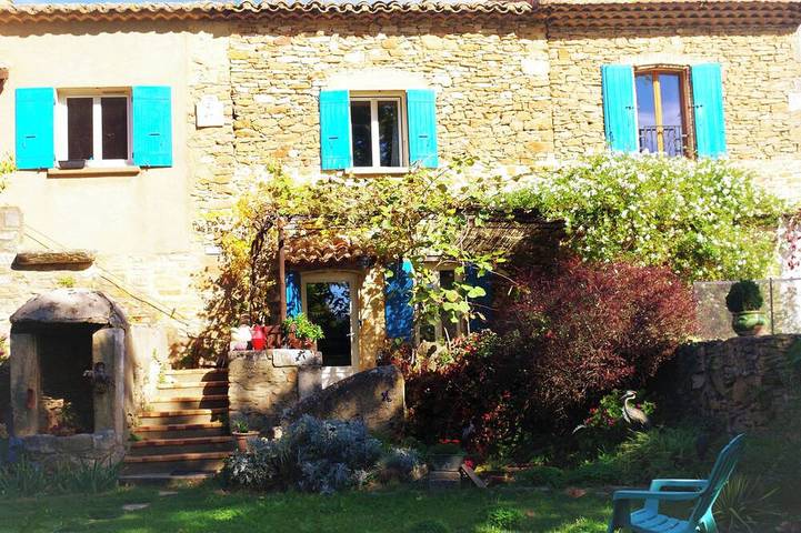 Maison de vacances pour 5 personnes, avec piscine ainsi que terrasse et jardin