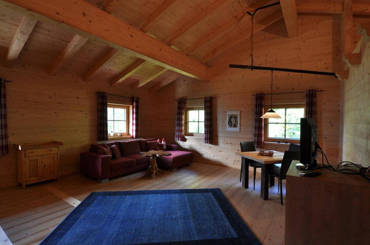 Ganze Wohnung, One-Bedroom Apartment with Terrace in Ramsberg, Zillertaler Alpen