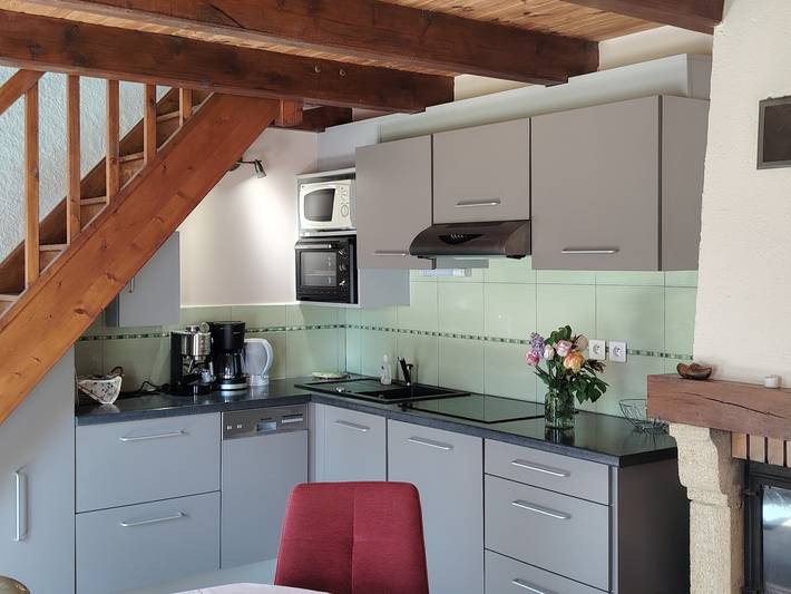Gîte pour 4 personnes, avec terrasse et jardin, animaux acceptés dans l' Aveyron - 2