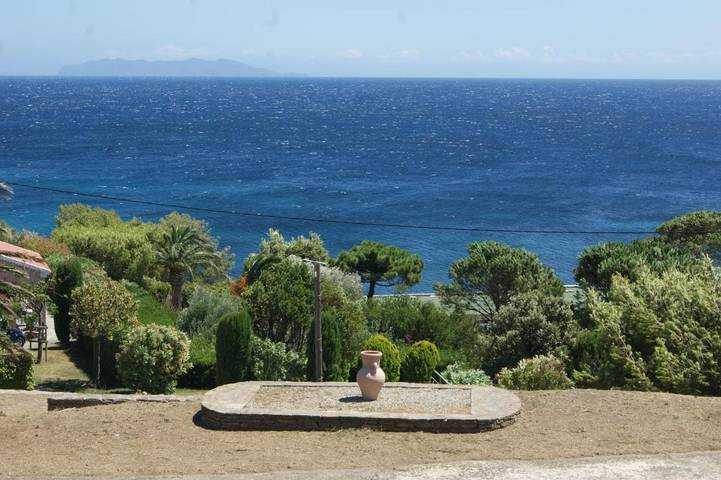 Appartement de vacances pour 3 personnes, avec vue et jardin
