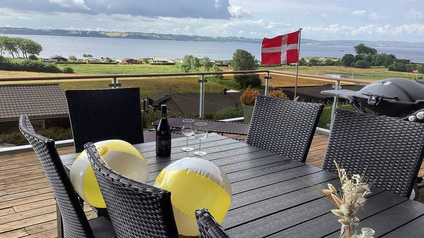 Ferienhaus für 9 Personen, mit Garten, mit Haustier in Skarrev