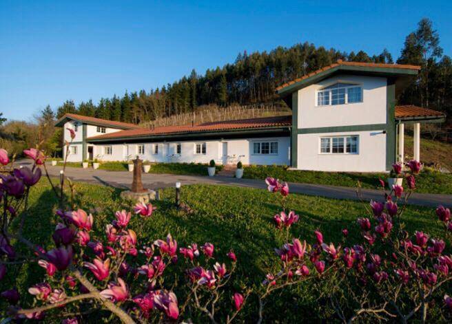 Apartamento de vacaciones para 24 personas, con vistas y jardín, Familias con niños - 1