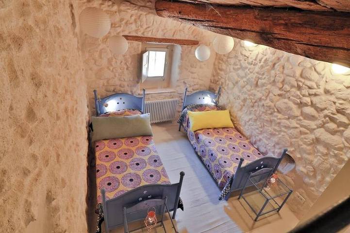 Ganze Wohnung, Historic 4Br Village Home | Terrace | Beach 15 min in Ollioules, Mittelmeerküste (Frankreich)