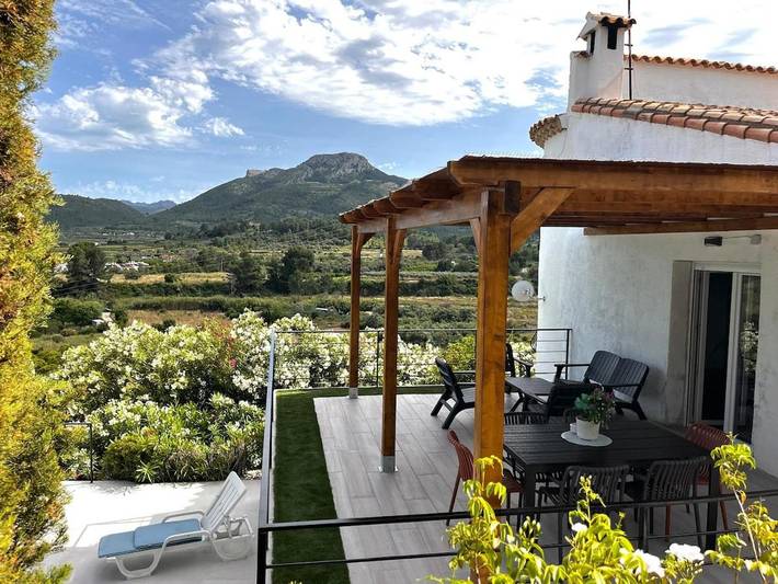 Casa rural para 5 personas, con Balcón y Terraza además de Jardín y Piscina en Alcalalí - 3