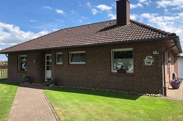 Ferienhaus für 4 Personen, mit Garten und Terrasse in Westoverledingen