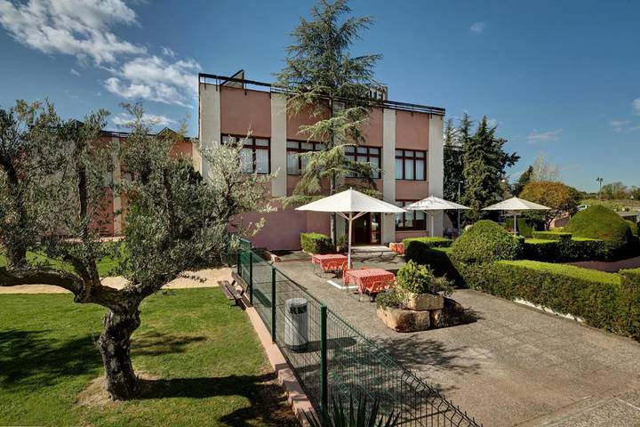 Hôtel pour 3 personnes, avec vue et jardin à Barbastro - 4