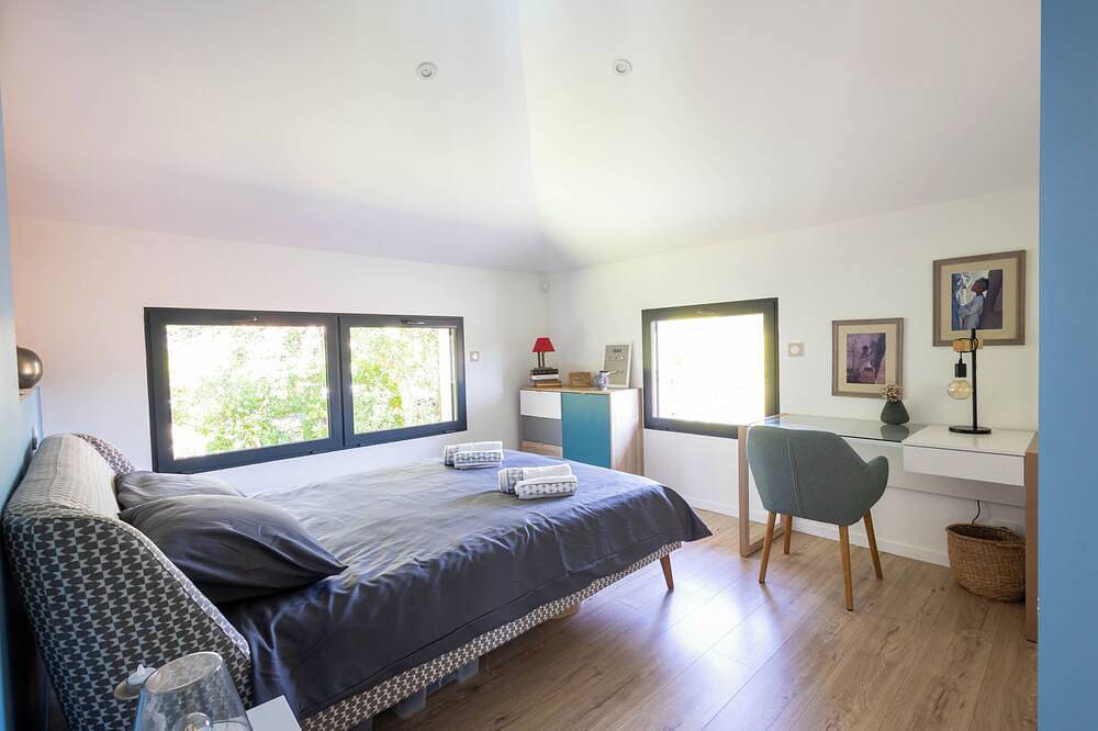 Villa Architecte Lumineuse à 350m de la Plage Avec Piscine Chauffée in Labenne Océan, Labenne