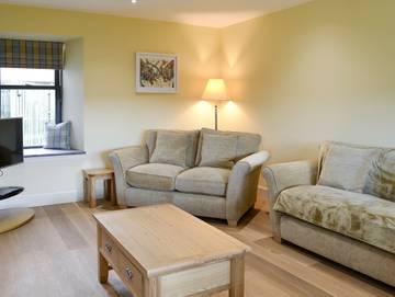 Log Cabin for 6 People in Falkirk, Scotland, Photo 1