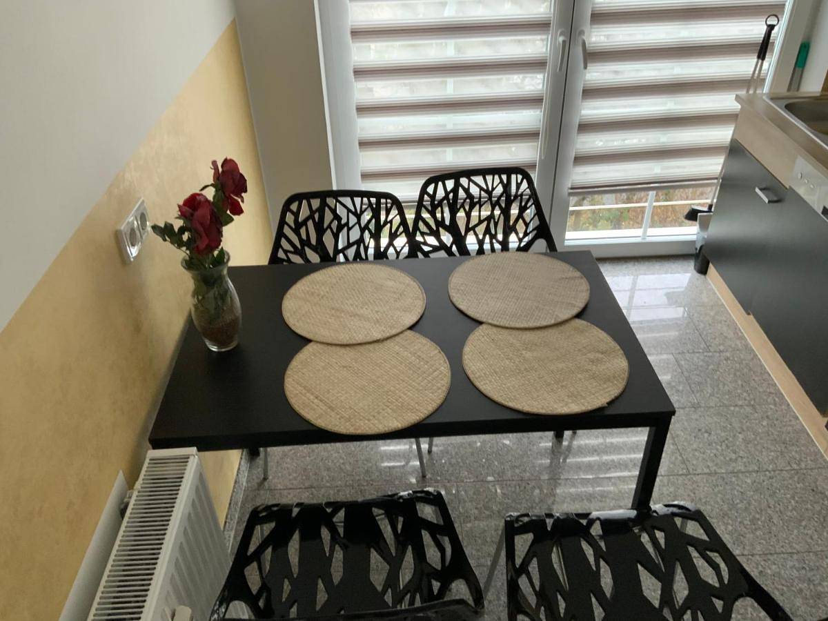 Ganze Ferienwohnung, Family Room with Shower in Dortmund, Ruhrgebiet