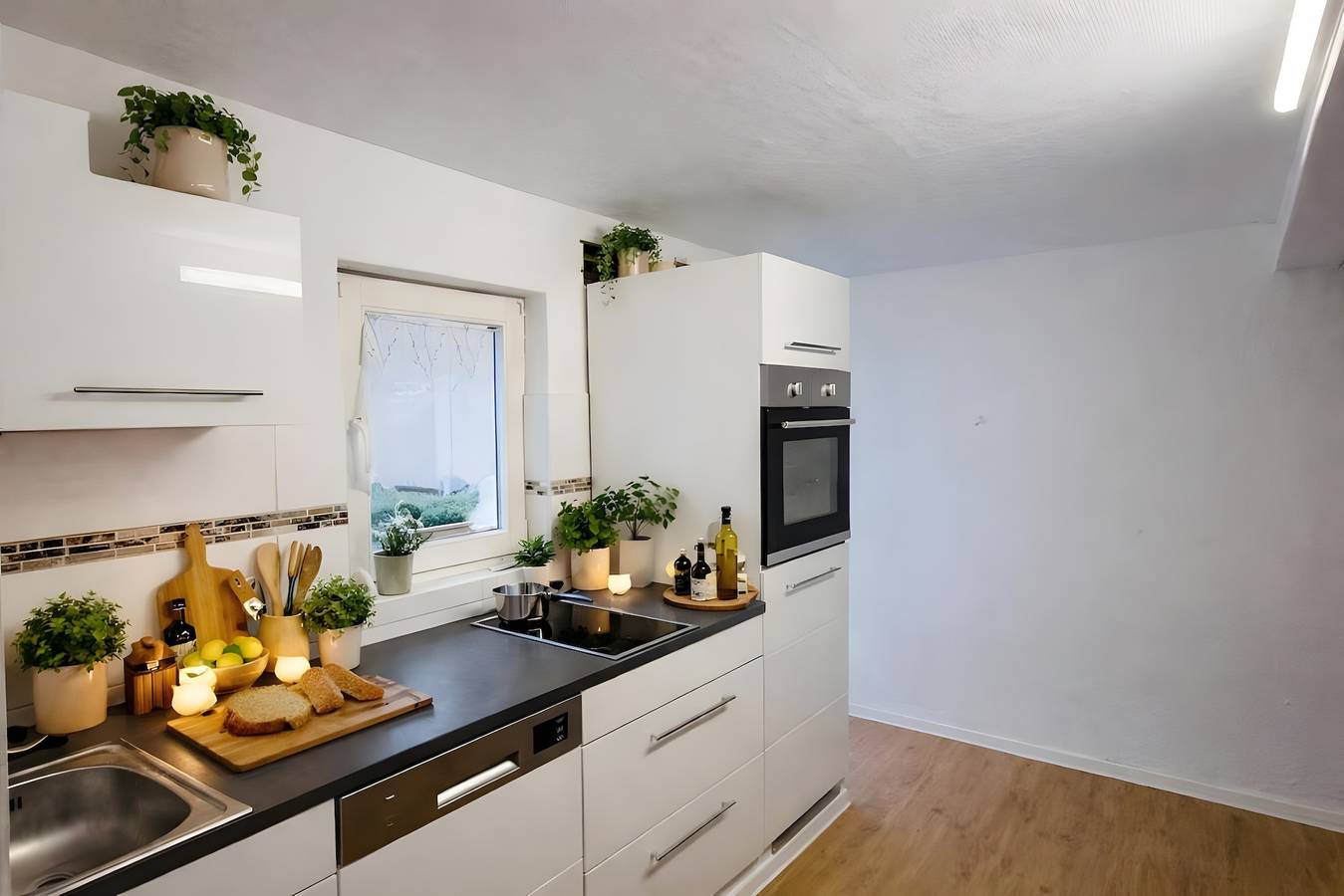 Ganze Wohnung, Premium Apartment mit Charme inklusive privatem Garten, Balkon und Wlan in Schwieberdingen, Landkreis Ludwigsburg