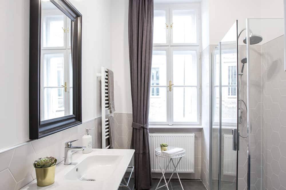 Ganze Wohnung, Exklusive 1 Schlafzimmer Wohnung für 4 Personen in der Innenstadt von Sopron in Sopron, Raab-Wieselburg-Ödenburg