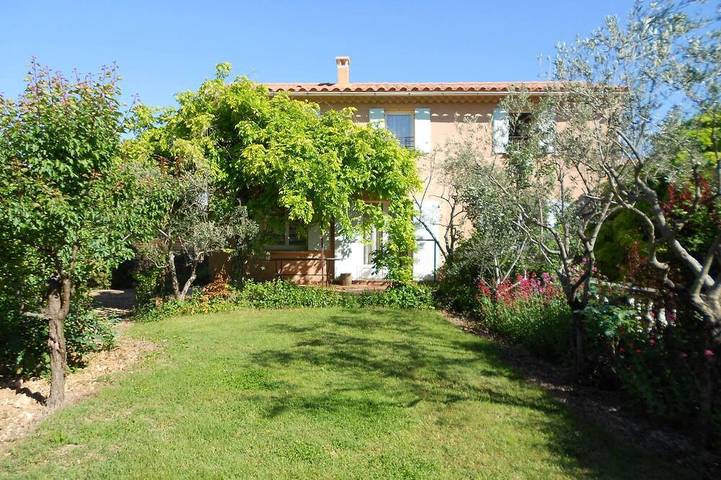 Maison de vacances pour 5 personnes, avec jardin à Saint-Saturnin-lès-Apt
