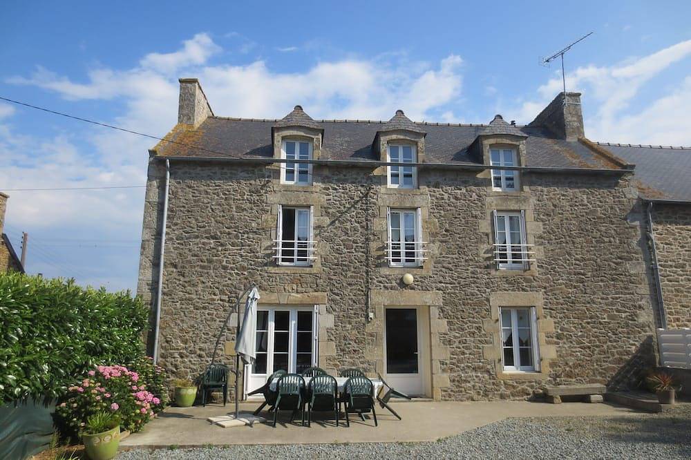 Gite Rural - A 5 min Des Plages  - Proche  St Malo/Dinan - 2/10 voyageurs in Créhen, Région de Dinan