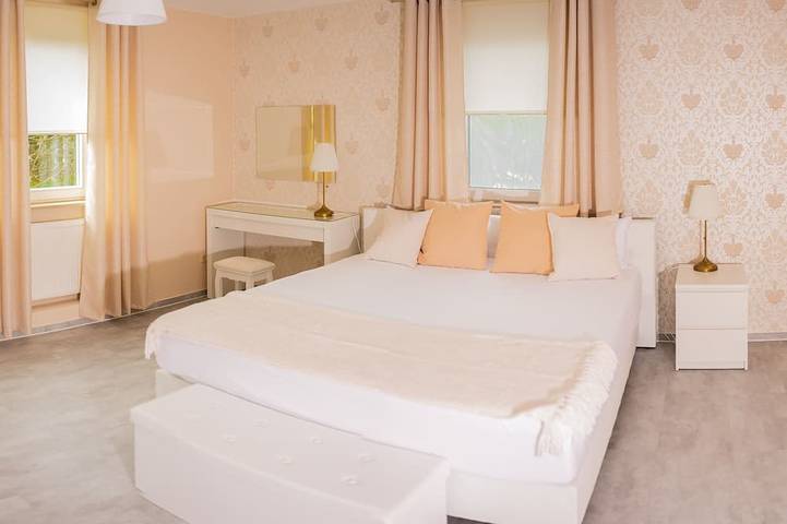 Ganze Wohnung, Freundliche, barrierefreie Ferienwohnung in Lengfurt Familie Berger in Lengfurt, Triefenstein