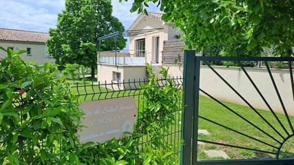 Gîte pour 5 personnes, avec vue et jardin dans Bren