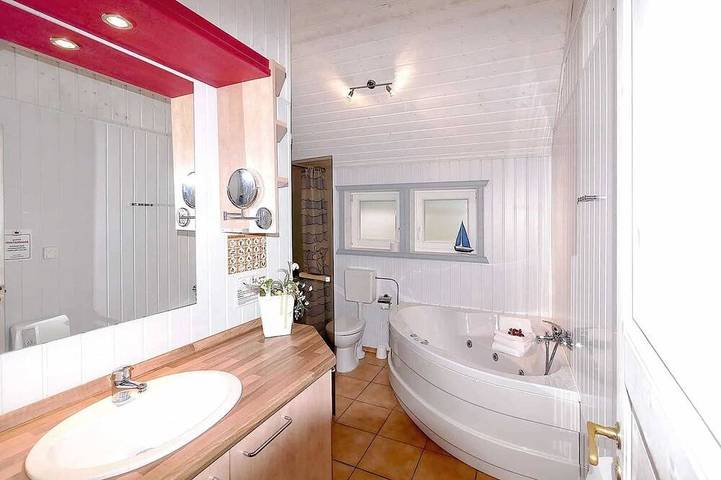 Ferienpark für 6 Personen, mit Sauna und Whirlpool sowie Garten, mit Haustier am Scharmützelsee - 3