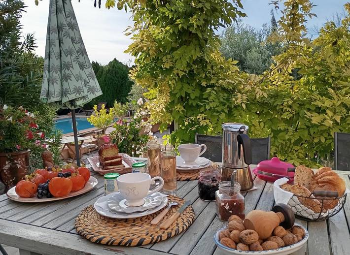 Chambre d’hôte pour 2 personnes, avec piscine et jardin