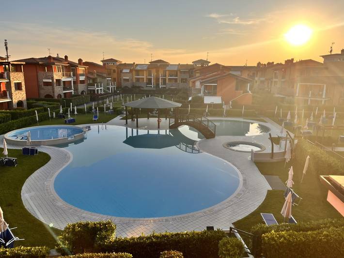 Appartamento per 4 persone, con giardino, adatto a famiglie con bambini in Sirmione
